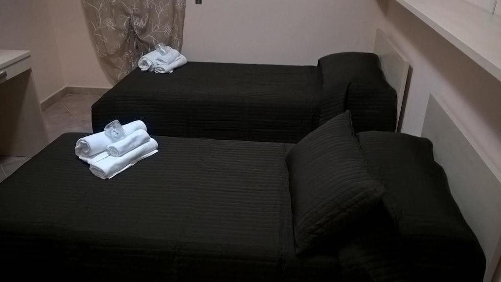Suiteroom&Apartment Flat Fiumicino Bagian luar foto